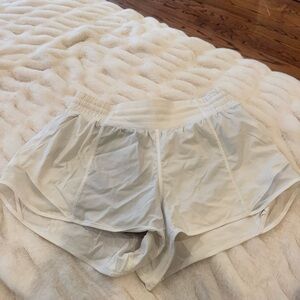 Lululemon Hotty Hot High-Rise Lined Short 2.5”